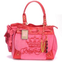 Juicy Couture Daydreamer Crest Crystal Pendant Pink/Red Handbag Juicy Couture Daydreamer Crest Crystal Pendant Pink/Red Handbag