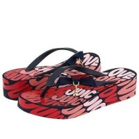 Juicy Couture Flip Flops Signture Printed Midheel Black/Red Juicy Couture Flip Flops Signture Printed Midheel Black/Red